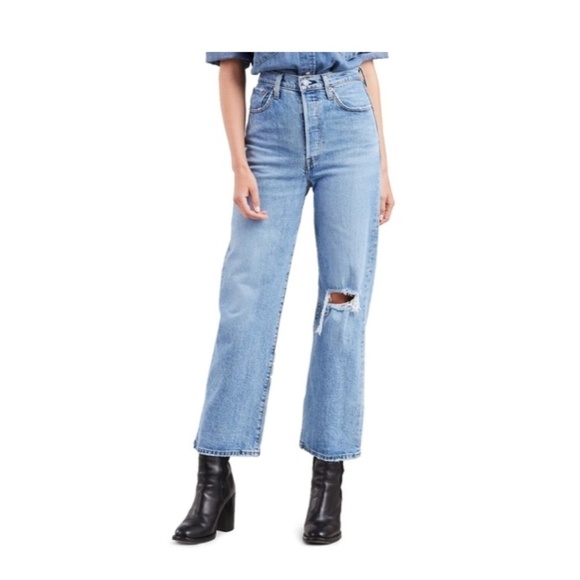 Levi's Premium Ribcage Straight Distressed in Haters Gonna Hate - Picture 1 of 5